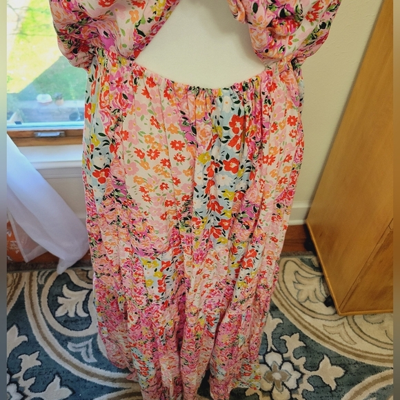 Pink Floral Cutout Midi Dress - Picture 4 of 6